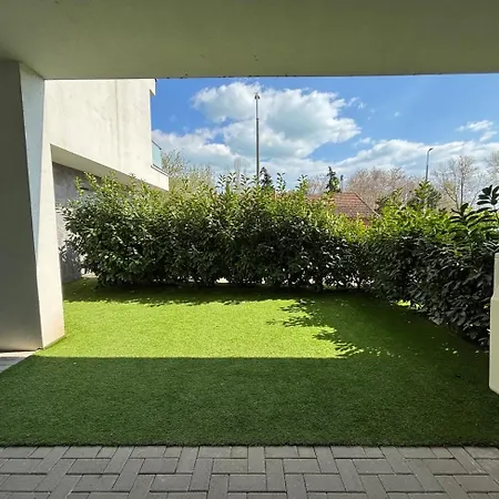 Aranyhid Deluxe Apartment