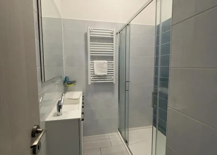 Aranyhid Deluxe דירה